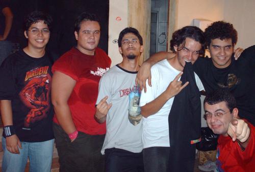 Uma das formações da HELLFIRE CLUB em 2007. (Foto: fotolog.com/beradeiros)